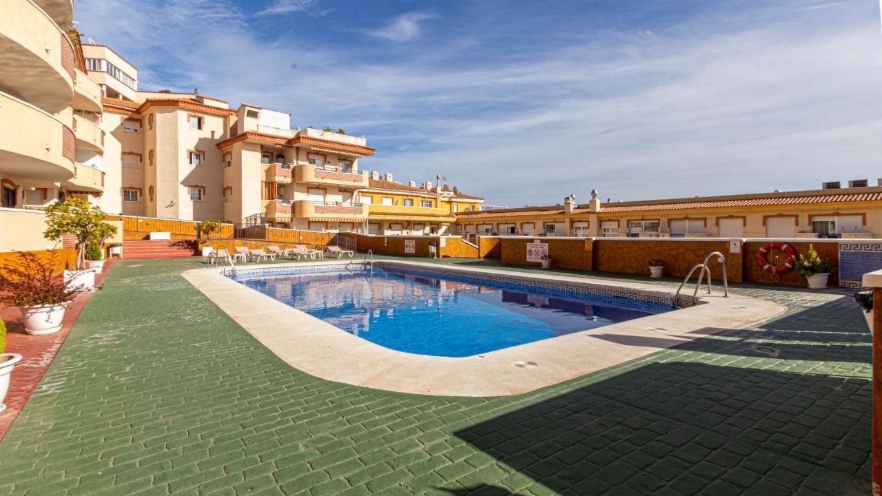 797 Holiday Rentals- Piso con amplia terraza a solo 1 min de la playa Benalmádena Exterior foto